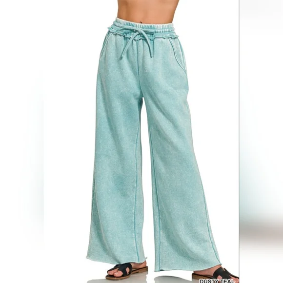 🆕🩵 Dusty Teal Fleece Lined Wide Leg Mineral Wash Sweatpants - Picture 1 of 1